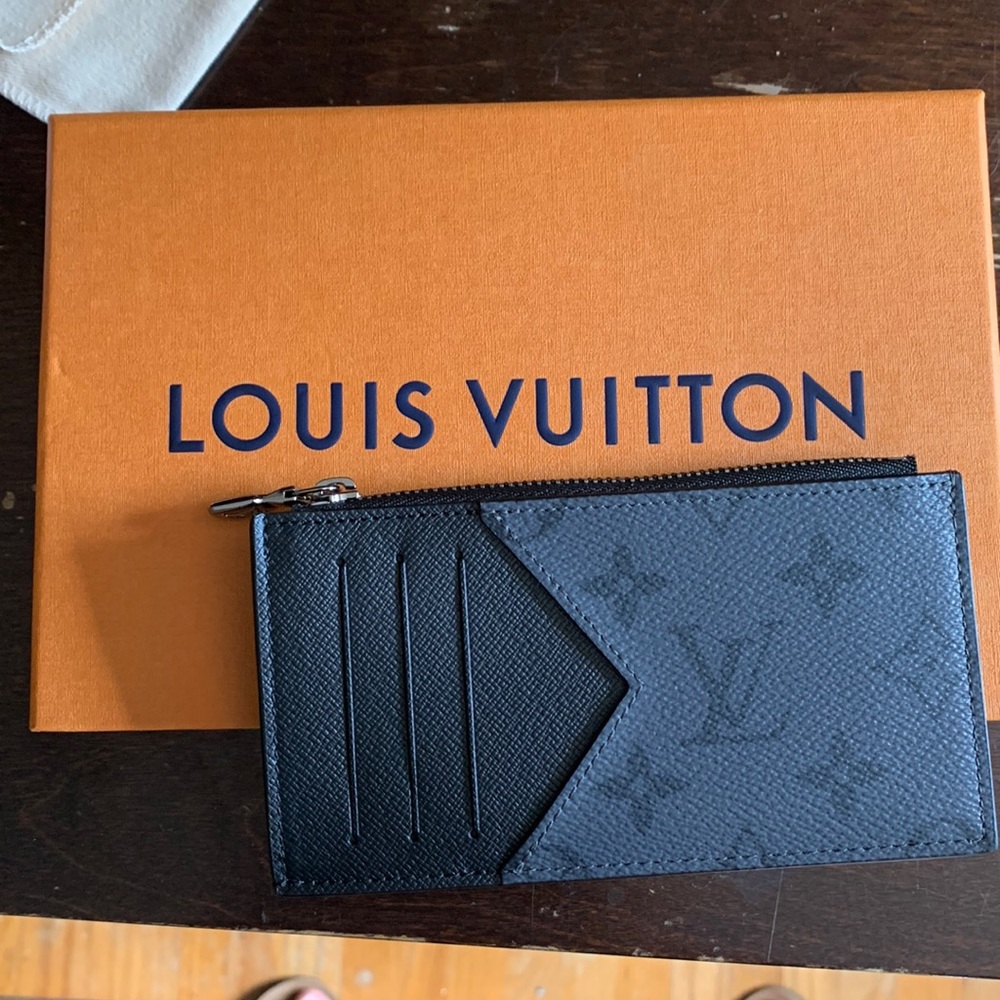 Louis Vuitton wallet, card case, card holder / coin pouch.  Mens / Womens